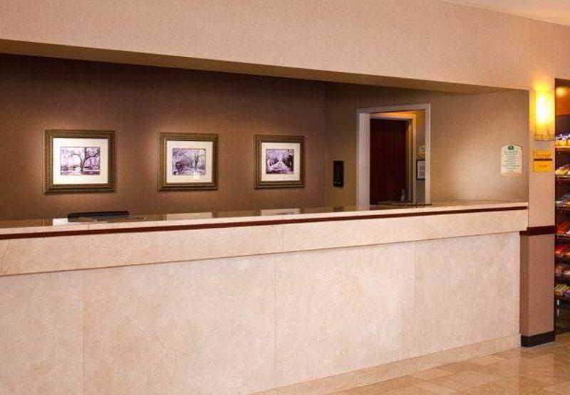 Courtyard By Marriott Little Rock West Hotel Interior photo
