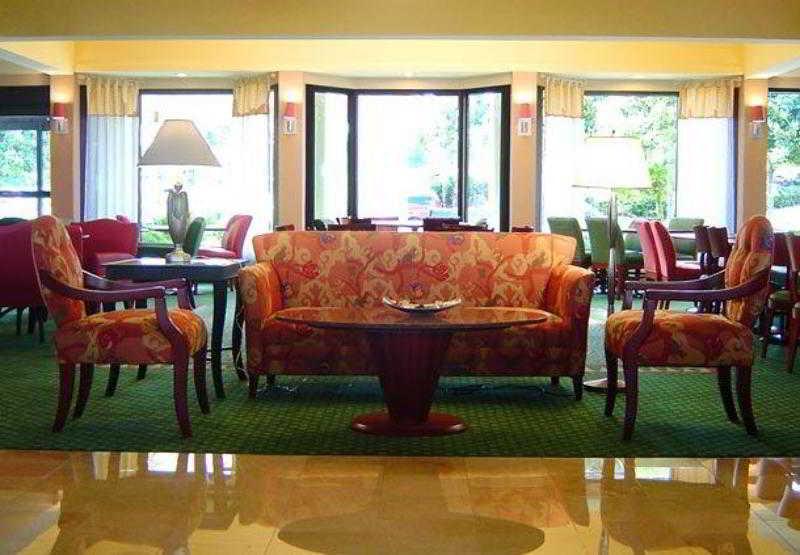 Courtyard By Marriott Little Rock West Hotel Restaurant photo